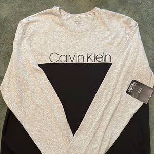 Men’s medium Calvin Klein long sleeve tee